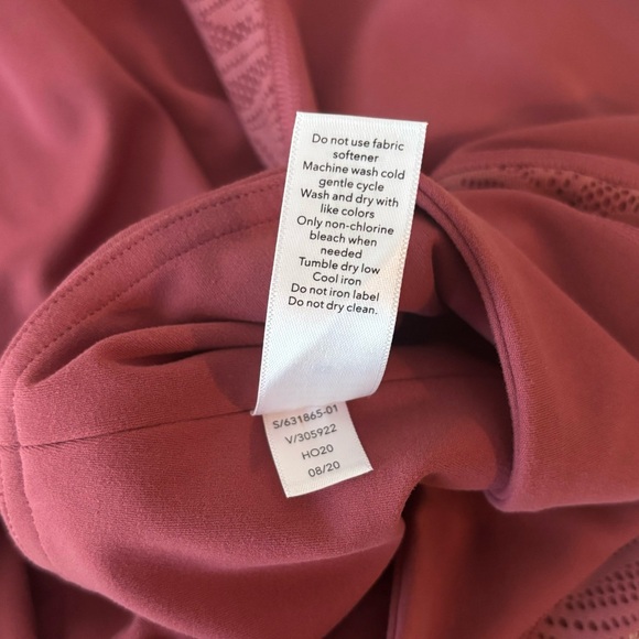 Athleta Luxe Mesh Lace 7/8 Tight Leggings Victorian Berry Pink Size XS - Picture 10 of 11